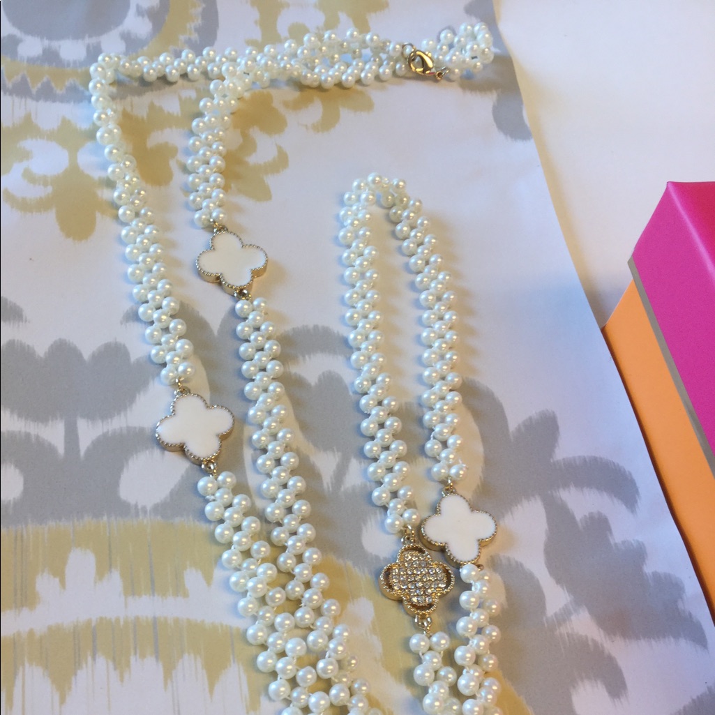 Pear Clover Necklace Long